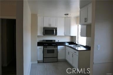 6925 Whitsett