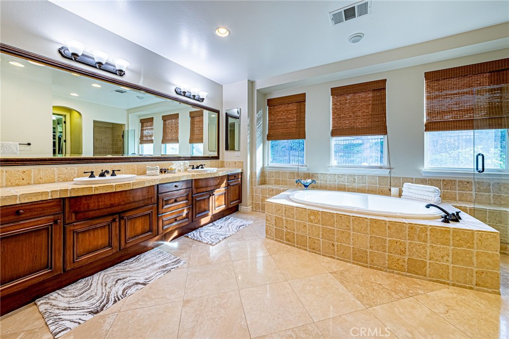 Robinson Ranch (ROBRH) - Residential