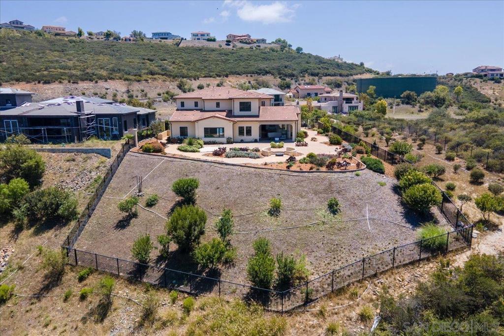 18370 Avenida Apice
