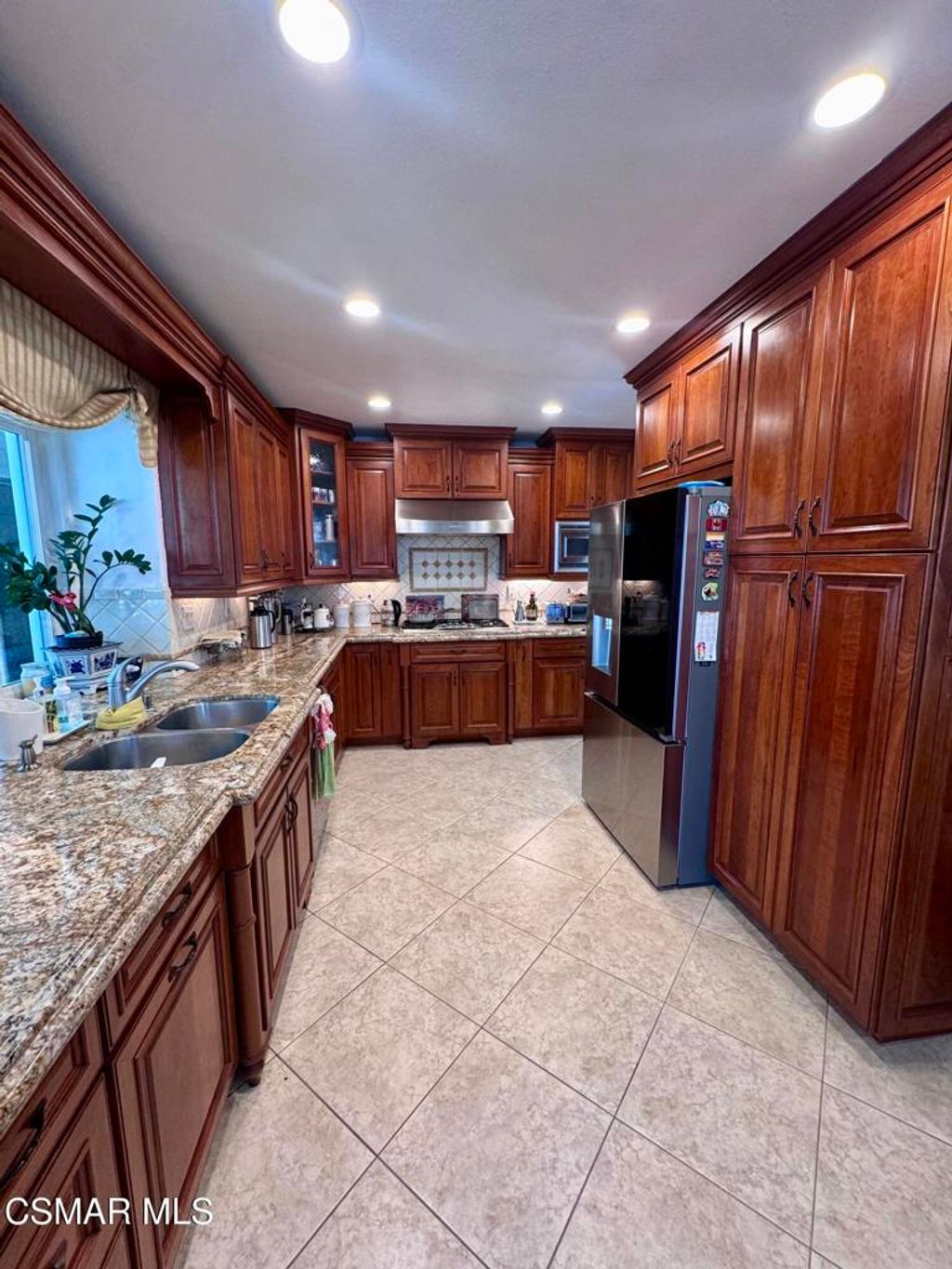 Photo of 410 Sinaloa Road, Simi Valley, CA 93065 (MLS # 226000352)