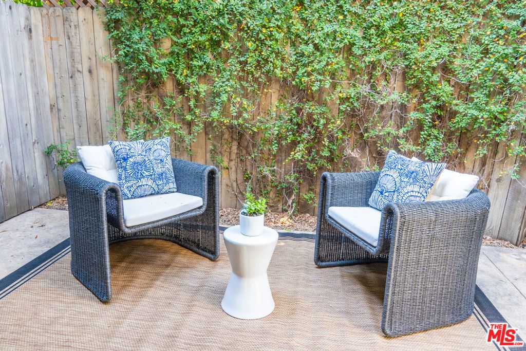 Photo of 880 Hilldale Avenue #10, West Hollywood, CA 90069 (MLS # 25579159)