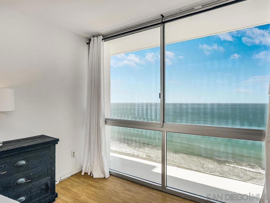 Coronado Shores - Residential