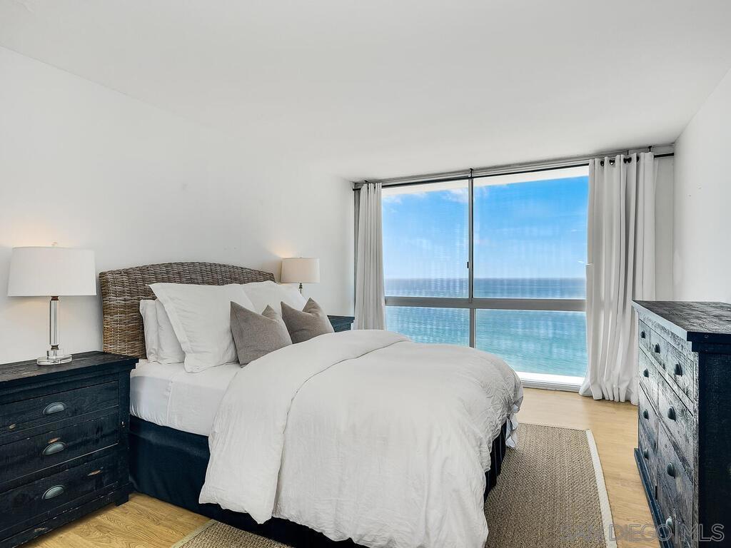 Coronado Shores - Residential