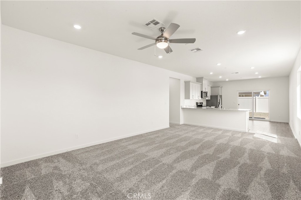 42484 Isla Court