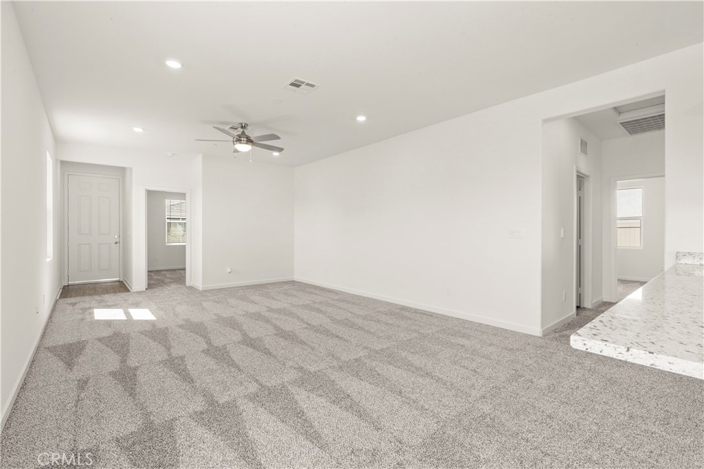 42484 Isla Court