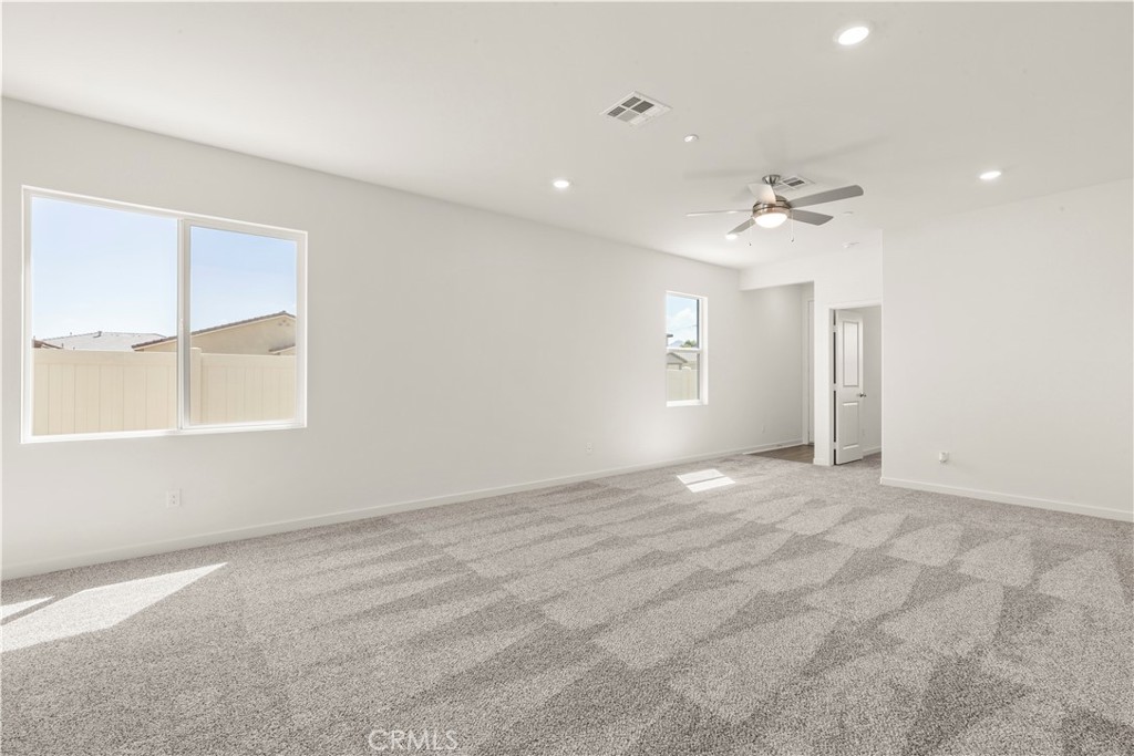 42484 Isla Court