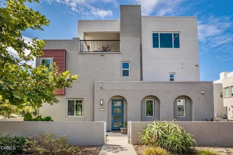 Photo of 130 Allusion, Irvine, CA 92618 (MLS # P1-24320) Photo of 130 Allusion, Irvine, CA 92618 (MLS # P1-24320)