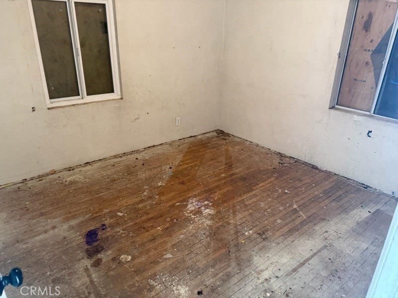 550 W Fredricks Street