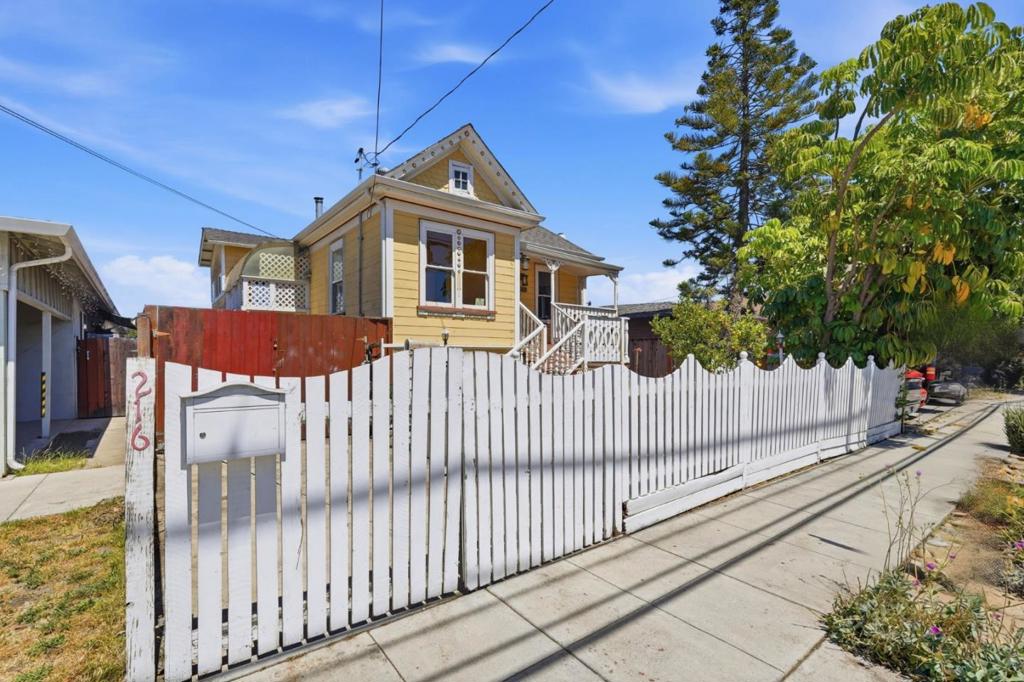 216 N 25th Street