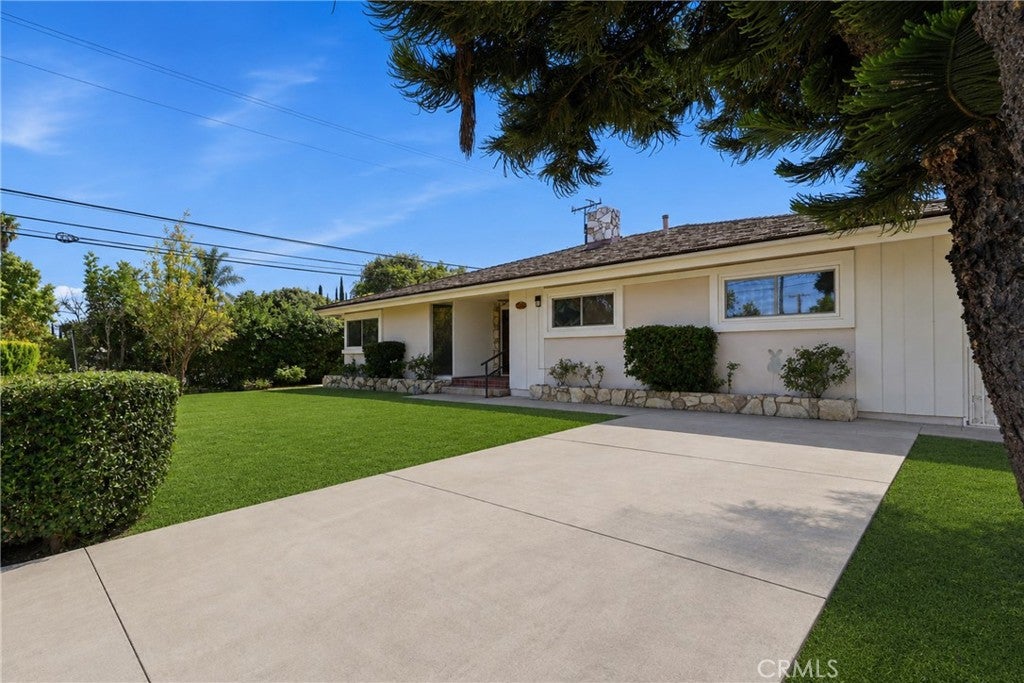 2031 Bella Vista Avenue