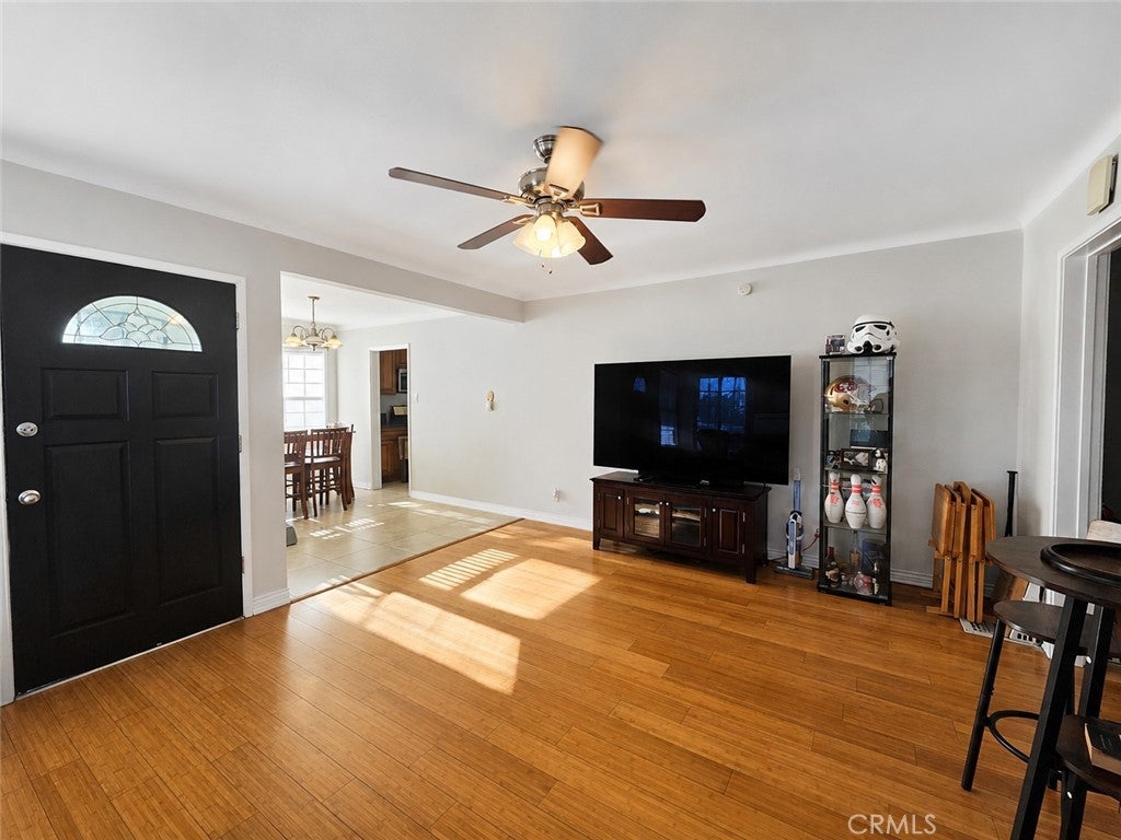 10142 San Carlos