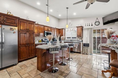 1243 Peach Ave El Cajon CA 92021