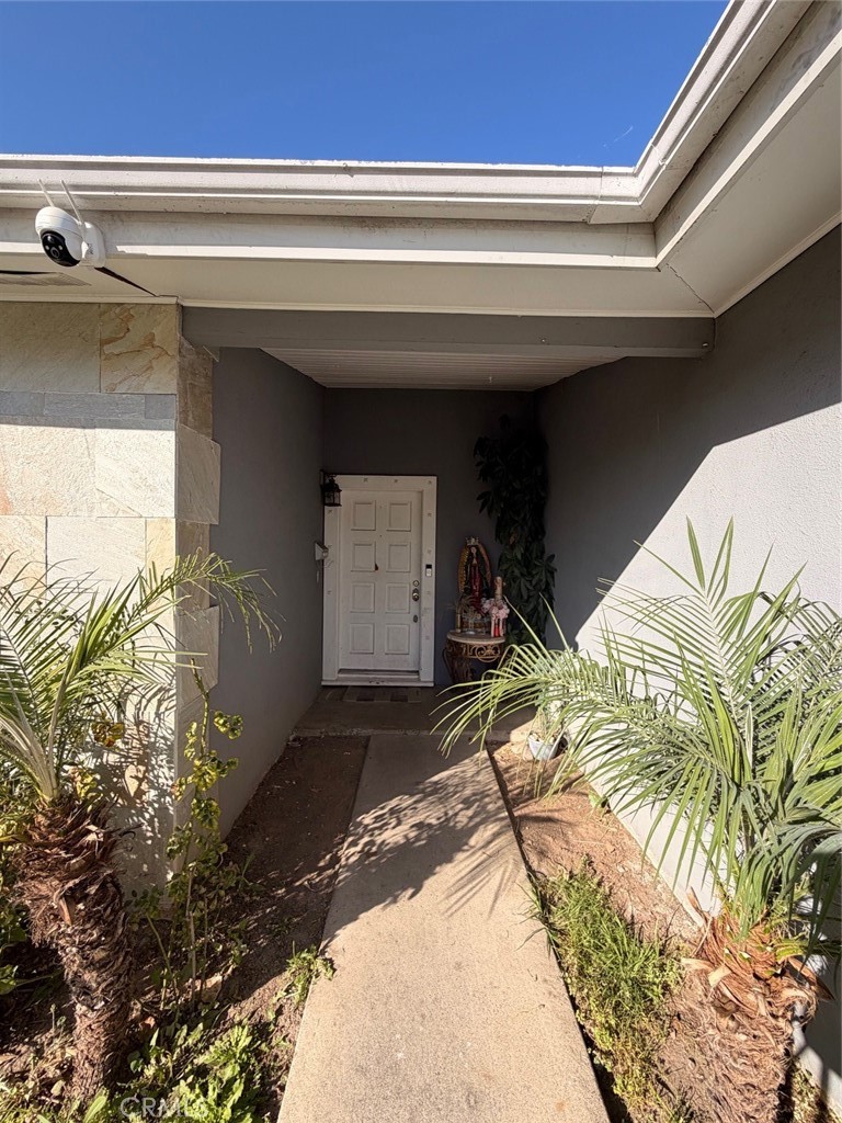 2403 W Almond