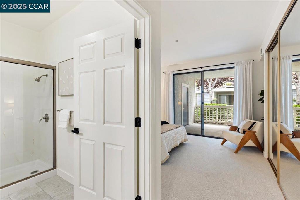 ASHFORD COURT - Residential