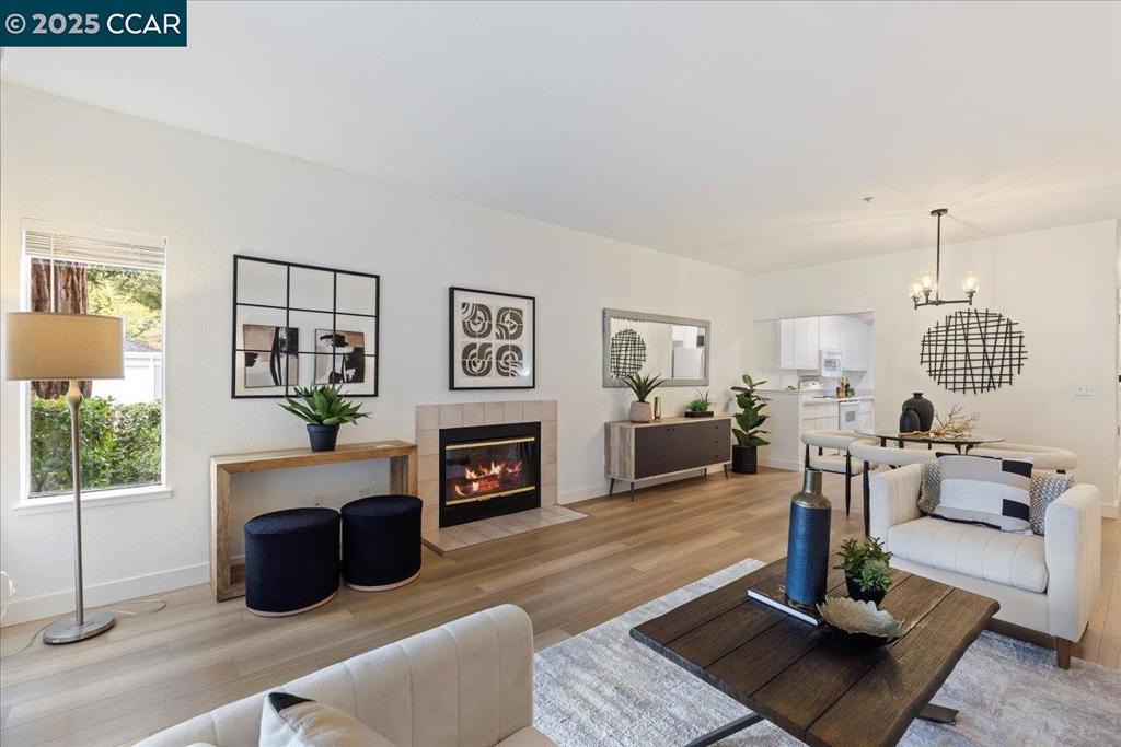 ASHFORD COURT - Residential