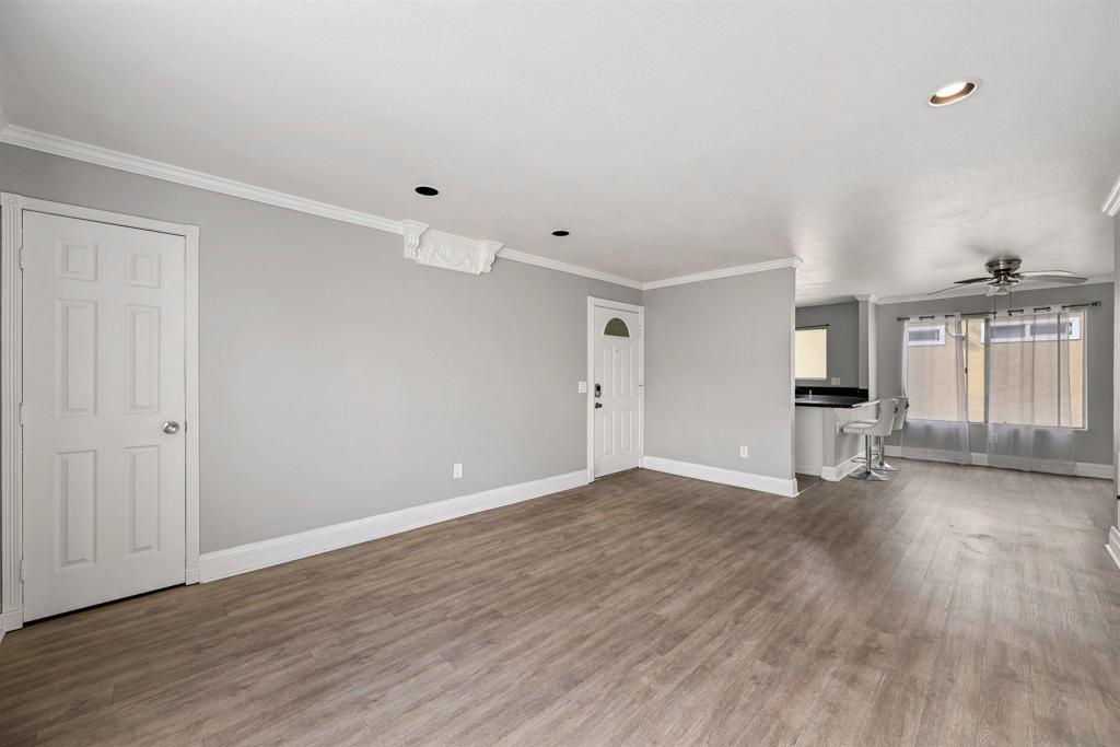 1643 Pentecost Way 4