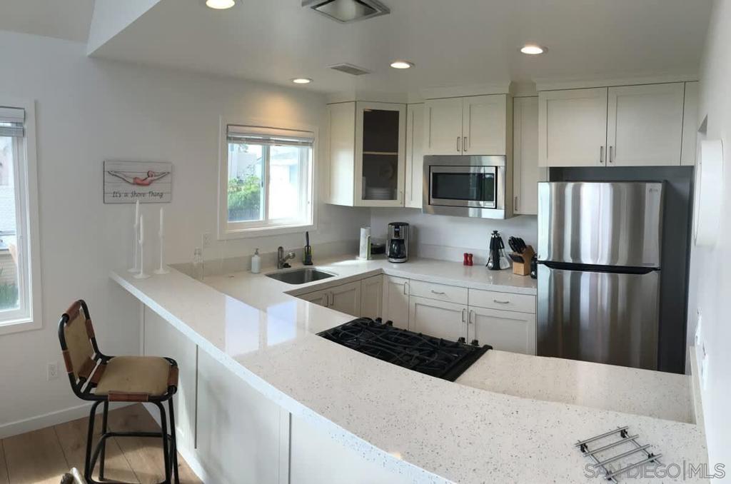 Ocean Beach - Residential Lease