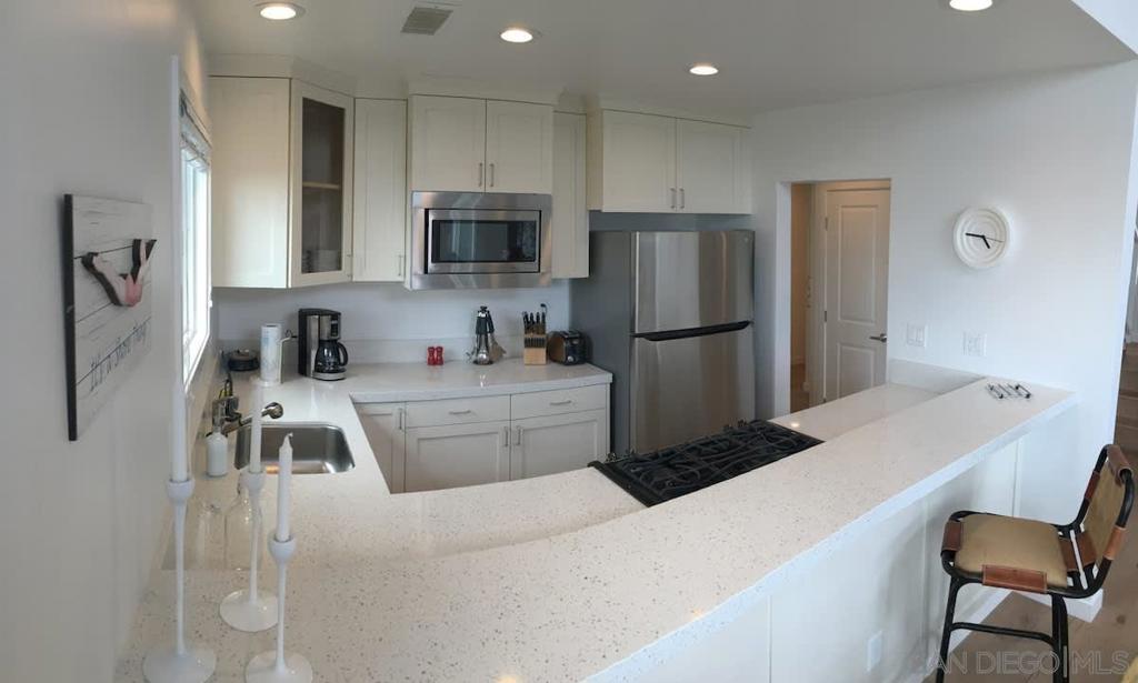 Ocean Beach - Residential Lease