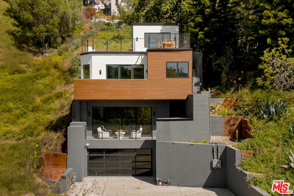 512 Rustic Drive, Los Angeles CA 90065