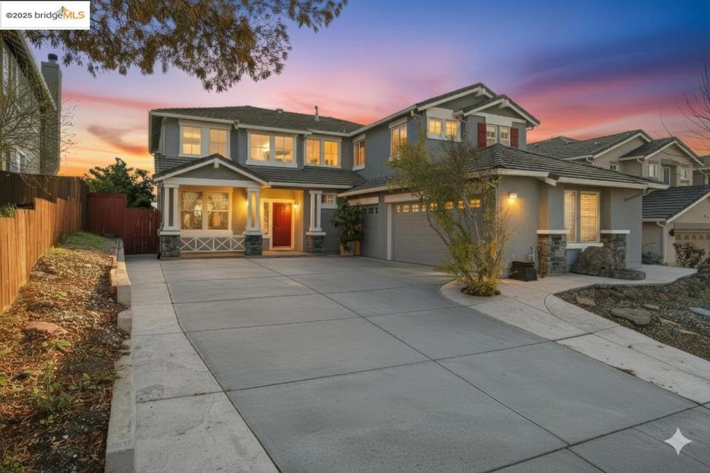 EAGLE RIDGE - Residential