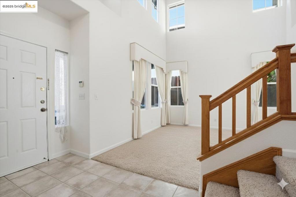 EAGLE RIDGE - Residential