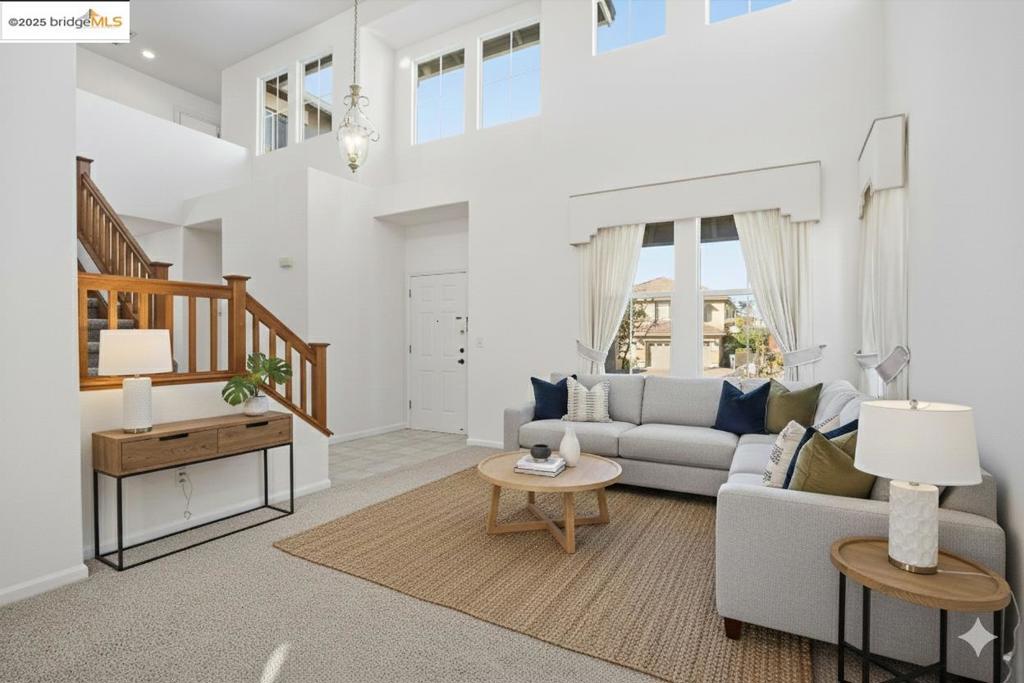 EAGLE RIDGE - Residential