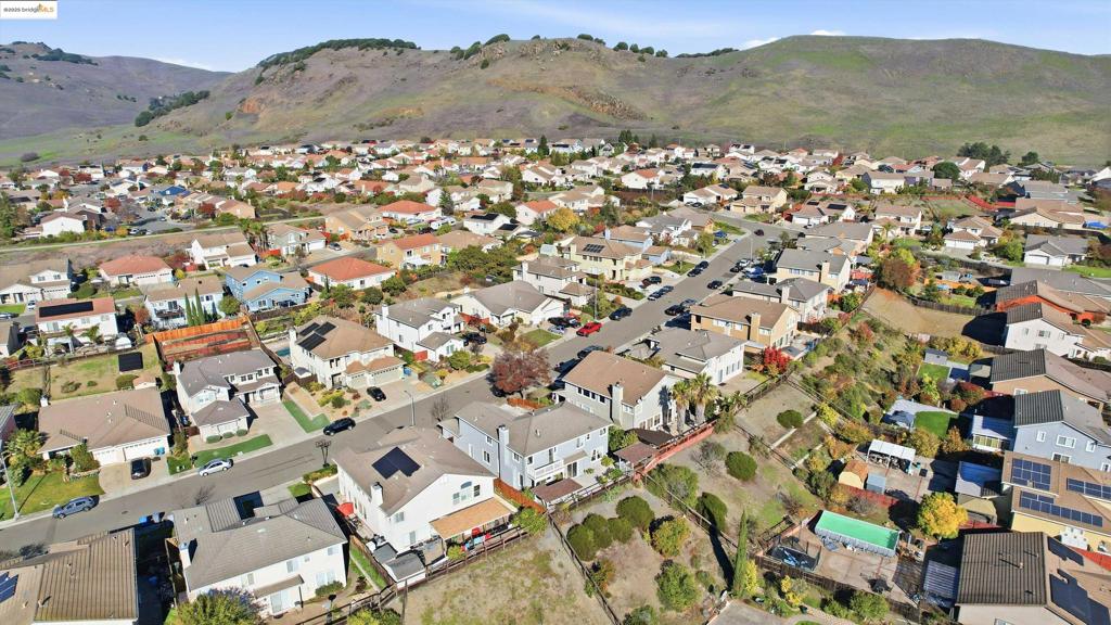 EAGLE RIDGE - Residential