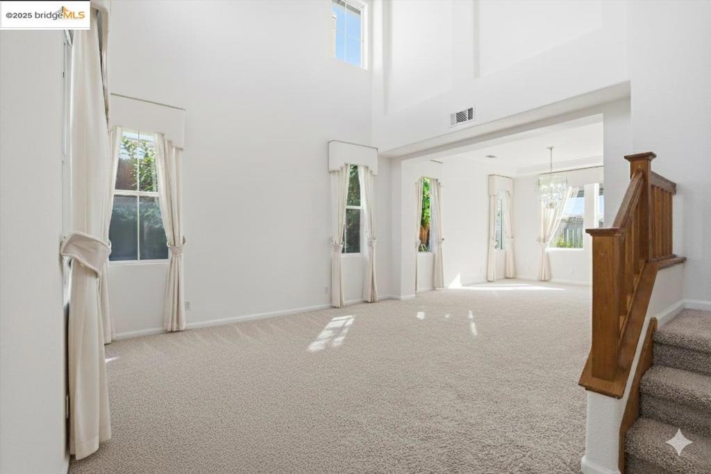 EAGLE RIDGE - Residential