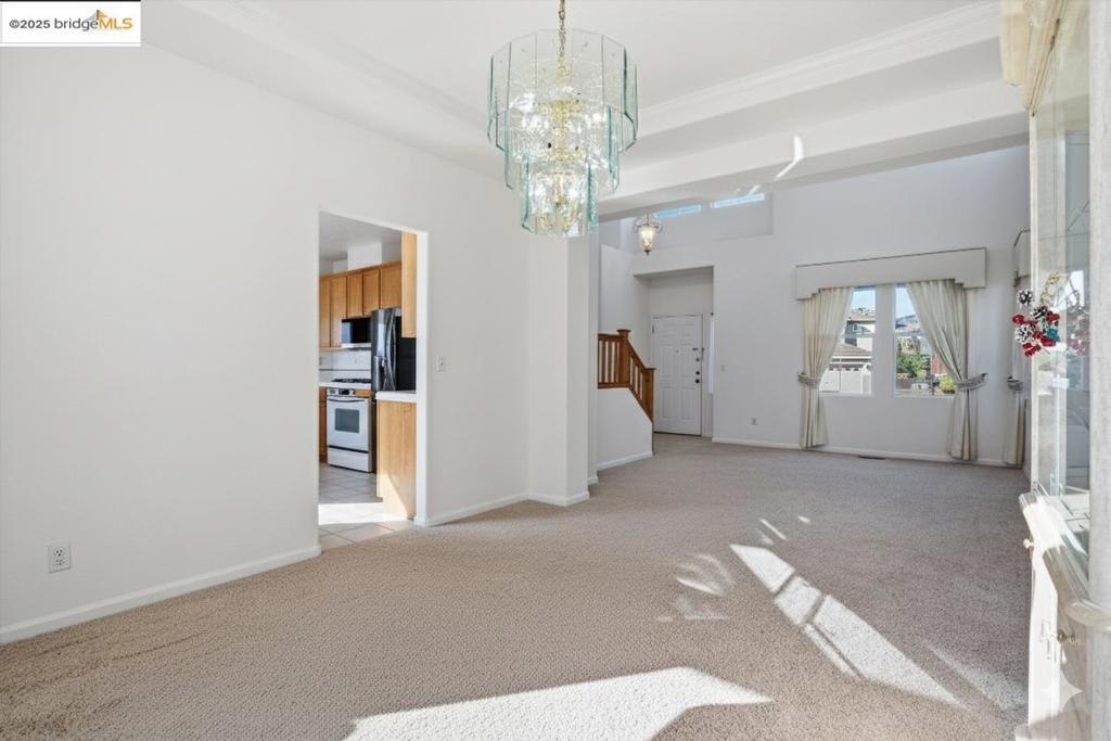 EAGLE RIDGE - Residential