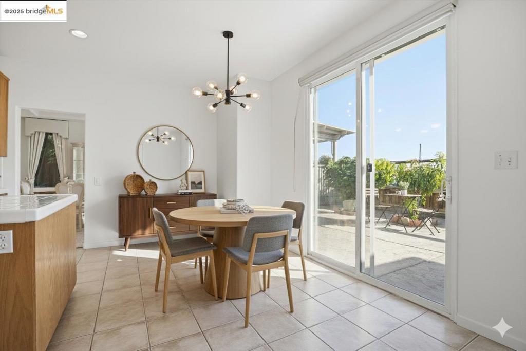 EAGLE RIDGE - Residential