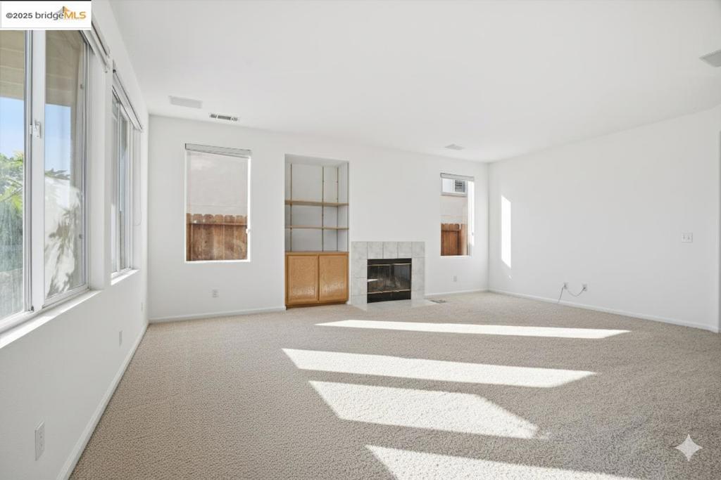 EAGLE RIDGE - Residential