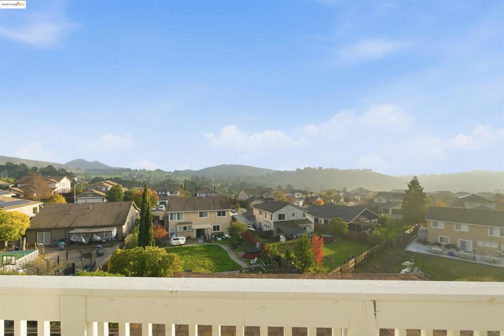 EAGLE RIDGE - Residential