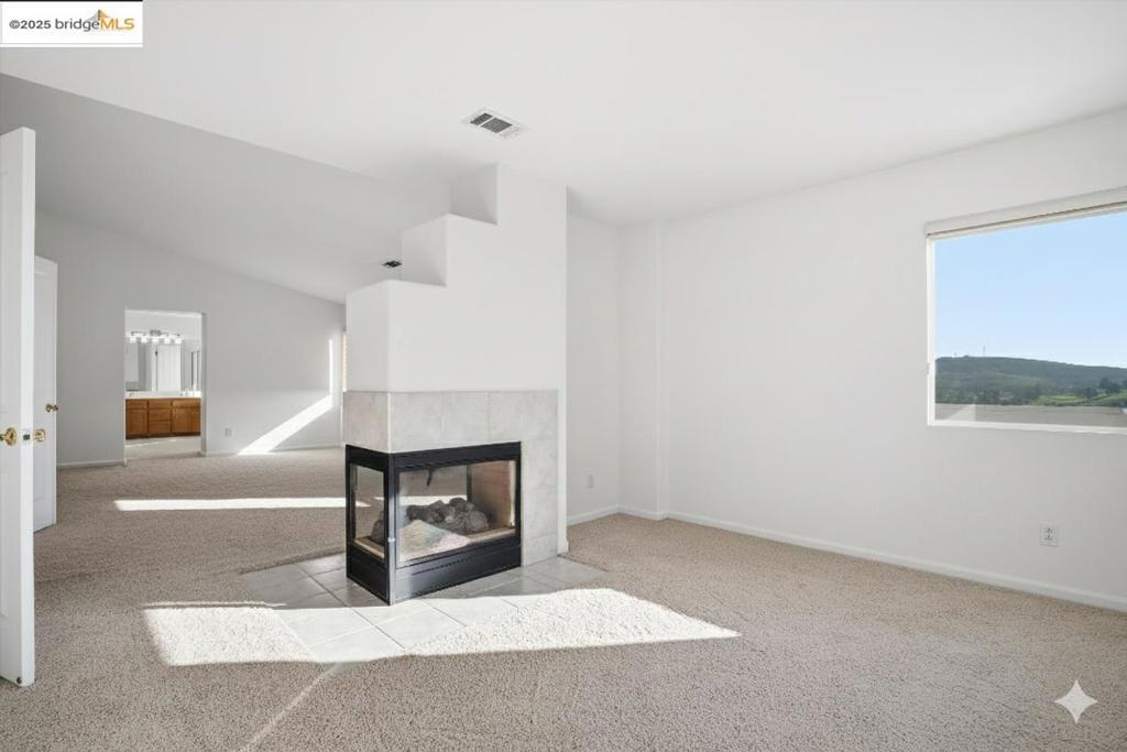 EAGLE RIDGE - Residential