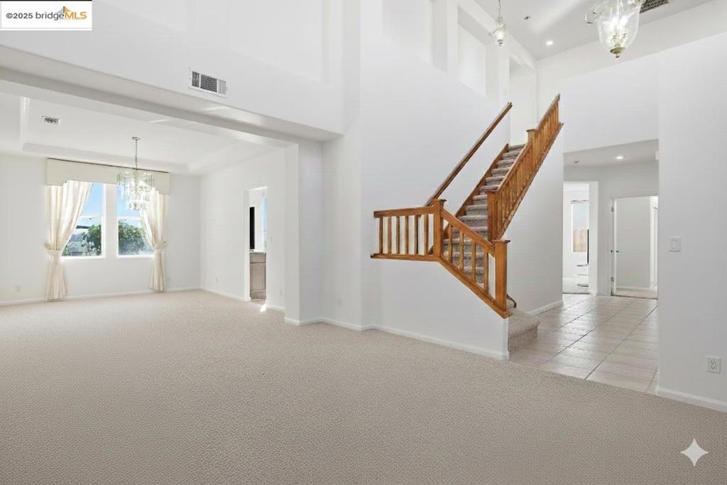 EAGLE RIDGE - Residential