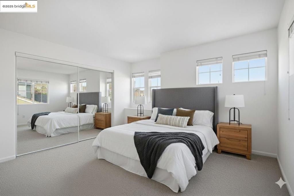 EAGLE RIDGE - Residential