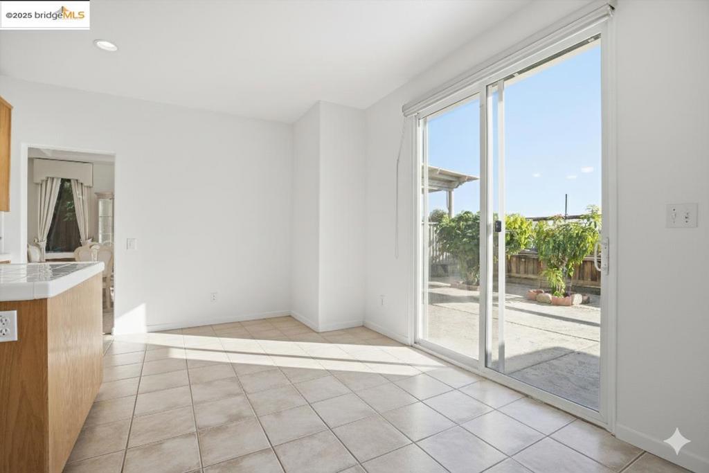 EAGLE RIDGE - Residential