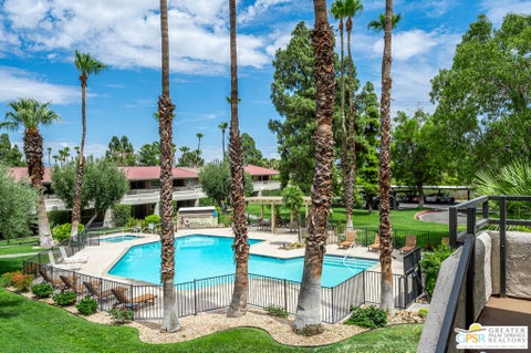 Photo of 550 N Villa Court #214, Palm Springs, CA 92262 (MLS # 26863731PS)