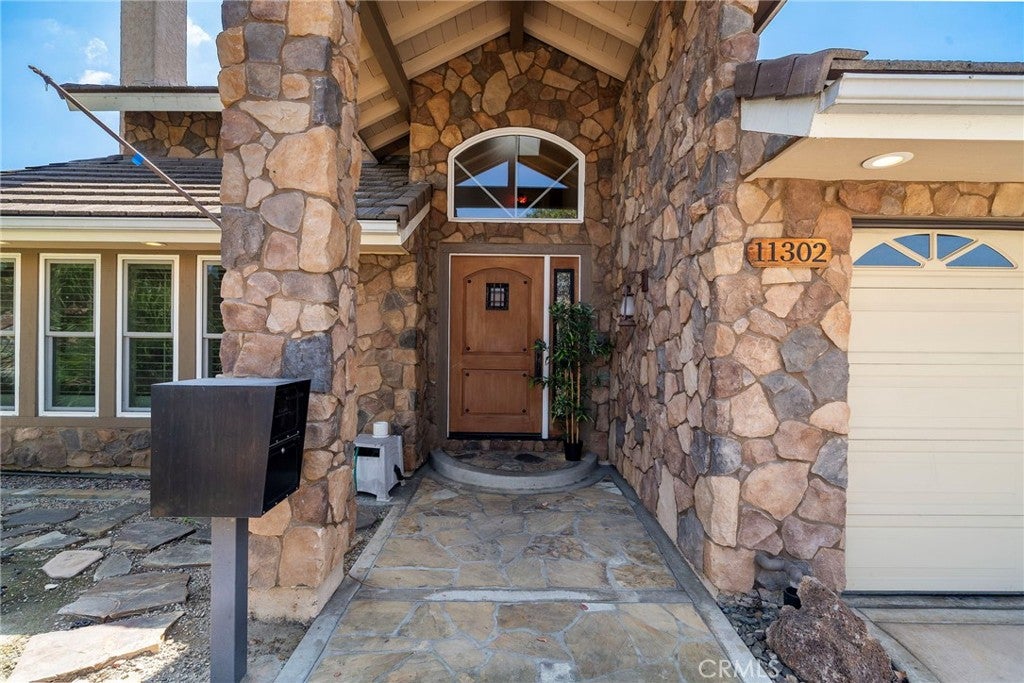 11302 Pennell Circle