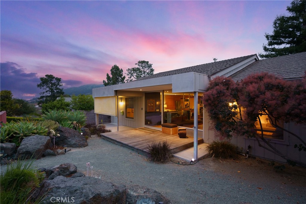 767 Pasatiempo Drive