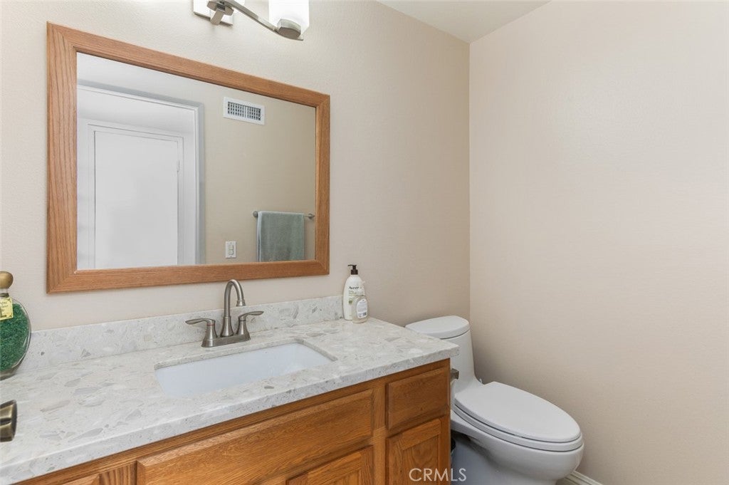 24672 Evereve Circle, Lake Forest CA 92630 - Photo 10