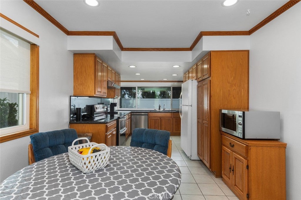 24672 Evereve Circle, Lake Forest CA 92630 - Photo 14