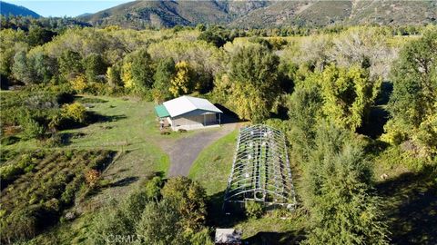 Photo of 11255 Rancheria Rd Rd, Upper Lake, CA 95485 (MLS # LC25245069)