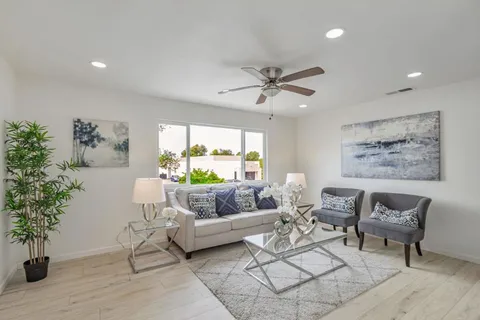 295 Rio Verde Place Unit 4, Milpitas, CA 95035 - MLS#: ML82033126