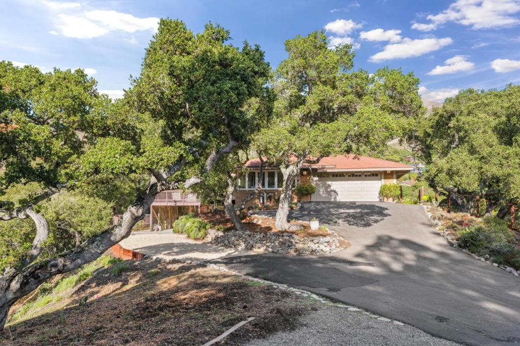 760 Country Club Drive