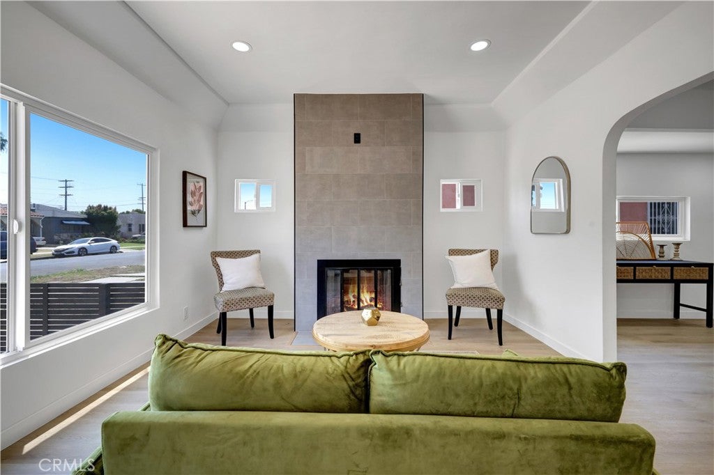 3515 S Norton