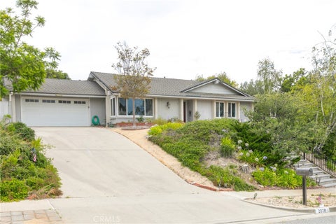 Photo of 2378 Avenida Otono, Thousand Oaks, CA 91362 (MLS # SR26191709)