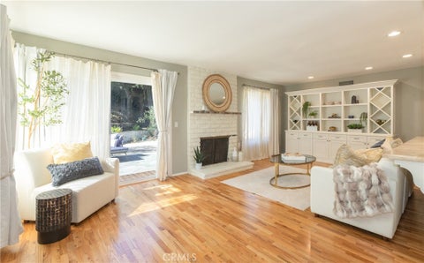 Tiny photo for 2378 Avenida Otono, Thousand Oaks, CA 91362 (MLS # SR26191709)