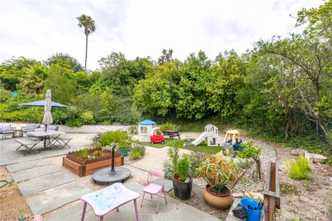 Tiny photo for 2378 Avenida Otono, Thousand Oaks, CA 91362 (MLS # SR26191709)