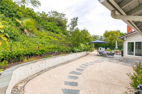 Tiny photo for 2378 Avenida Otono, Thousand Oaks, CA 91362 (MLS # SR26191709)