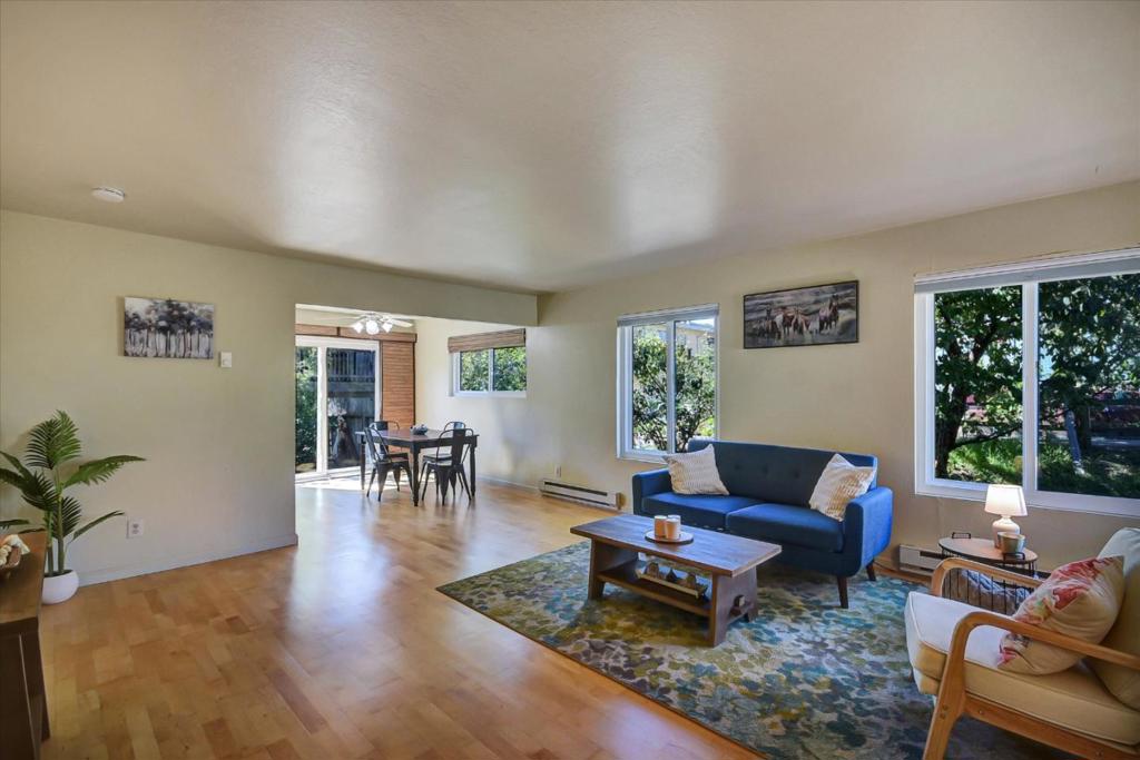 6034 Soquel Drive